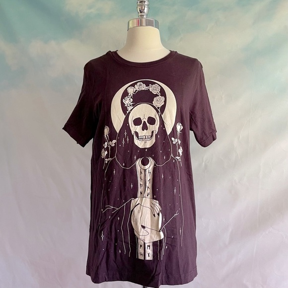 Graphic Skull Print T-Shirt - Picture 1 of 3